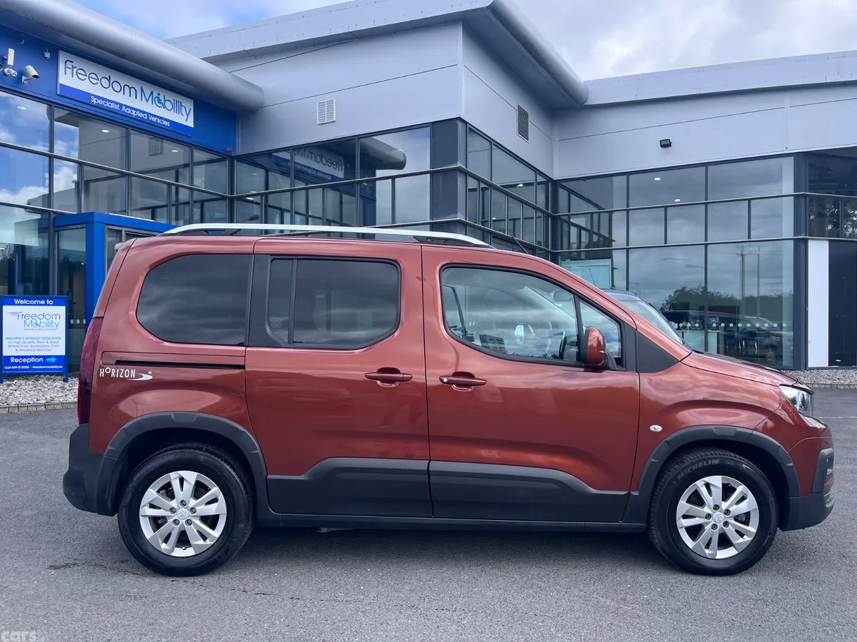 Peugeot Rifter MPV, Diesel, 2021, Orange