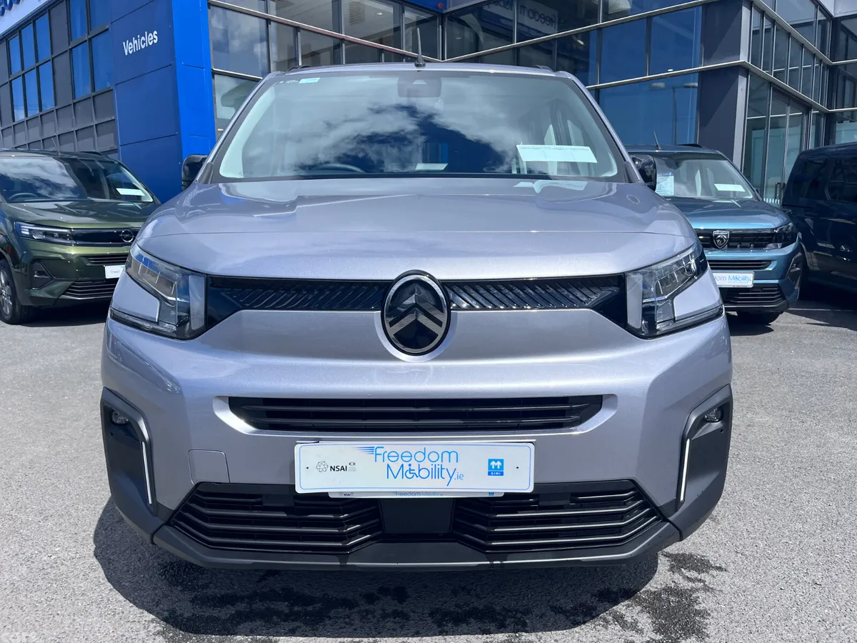 Citroen Berlingo Multispace MPV, Diesel, 2026, Silver