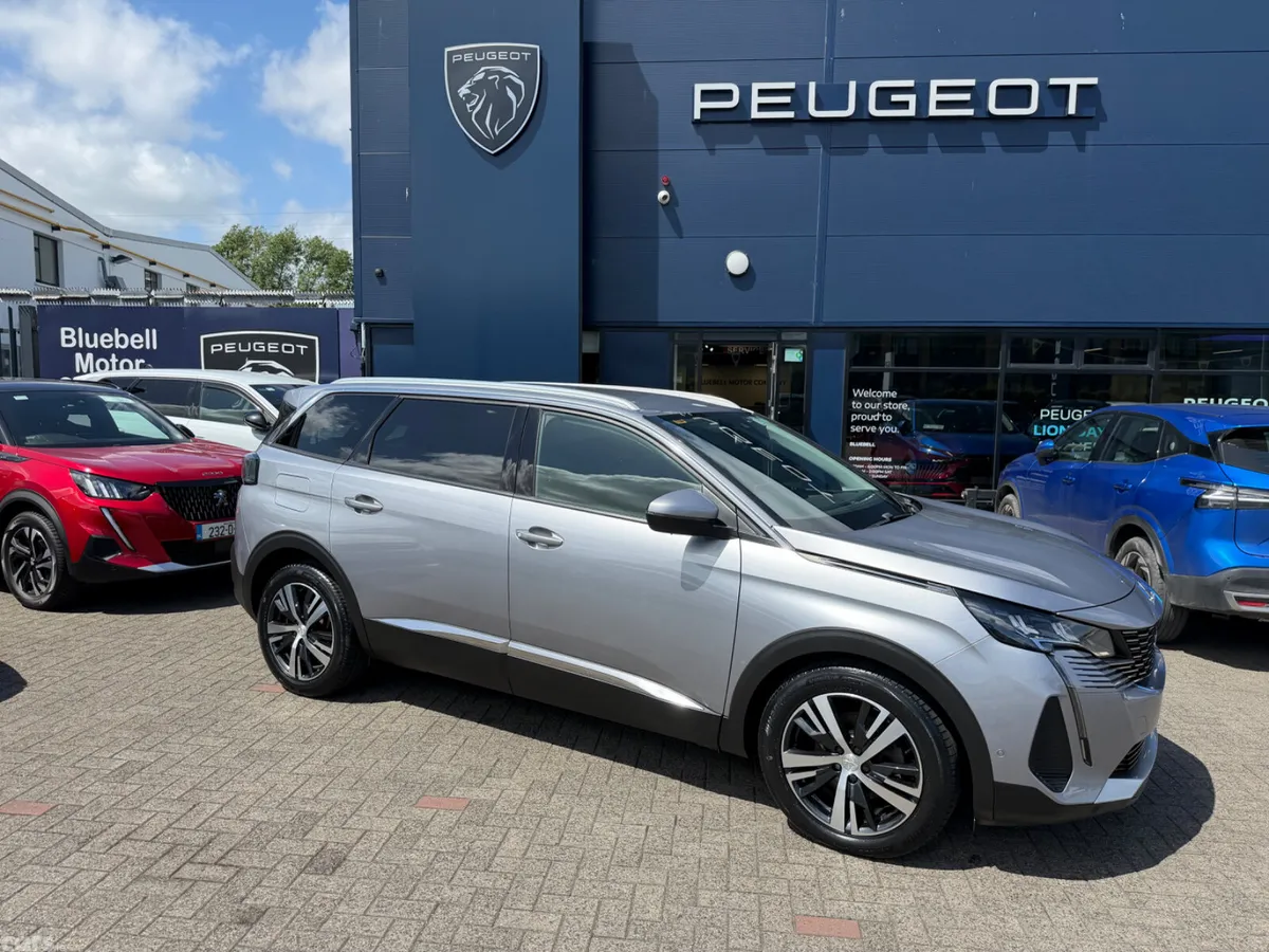 Peugeot 5008 MPV, Diesel, 2021, Grey