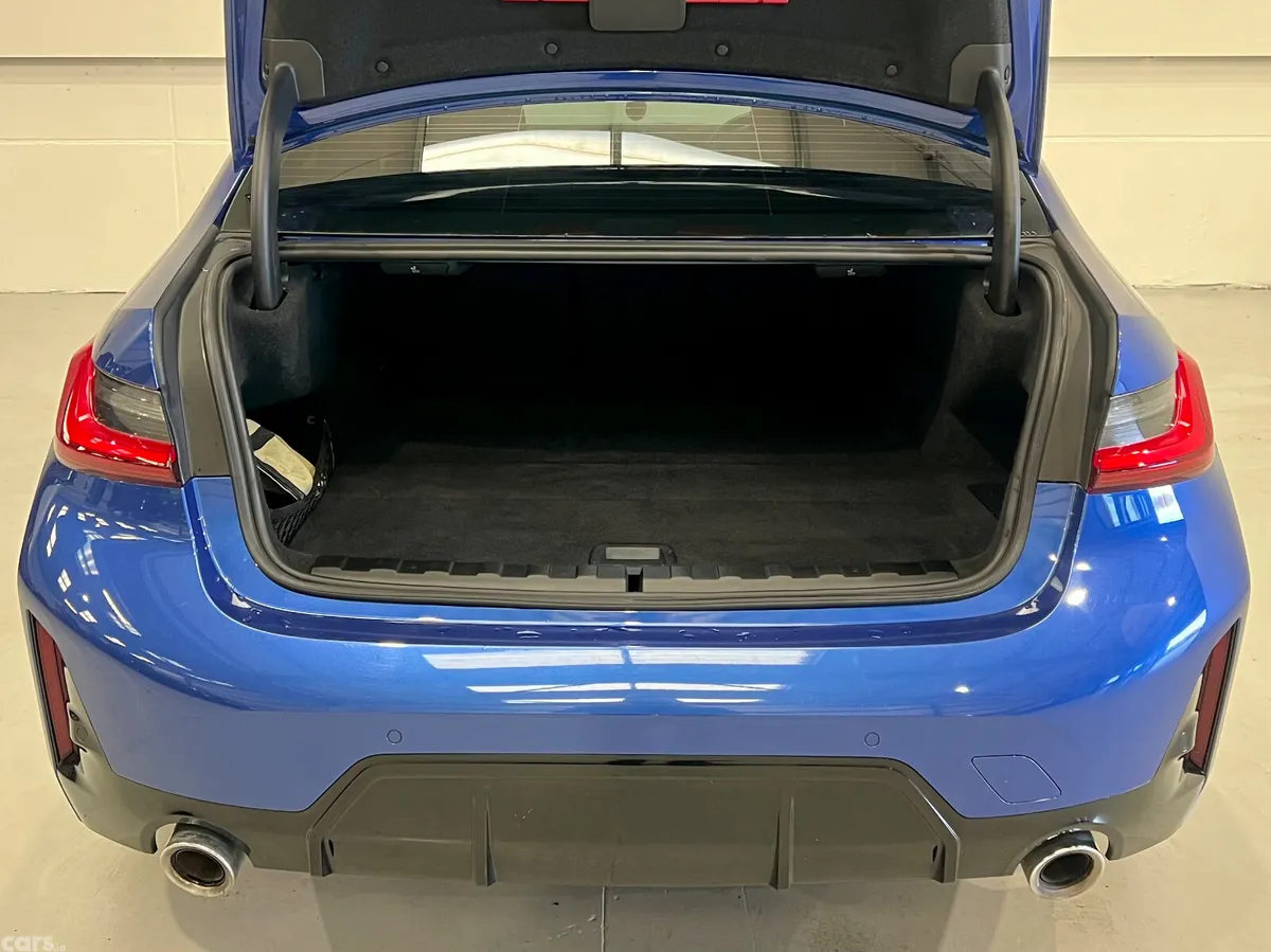 BMW 3-Series Saloon, Petrol Plug-in Hybrid, 2023, Blue