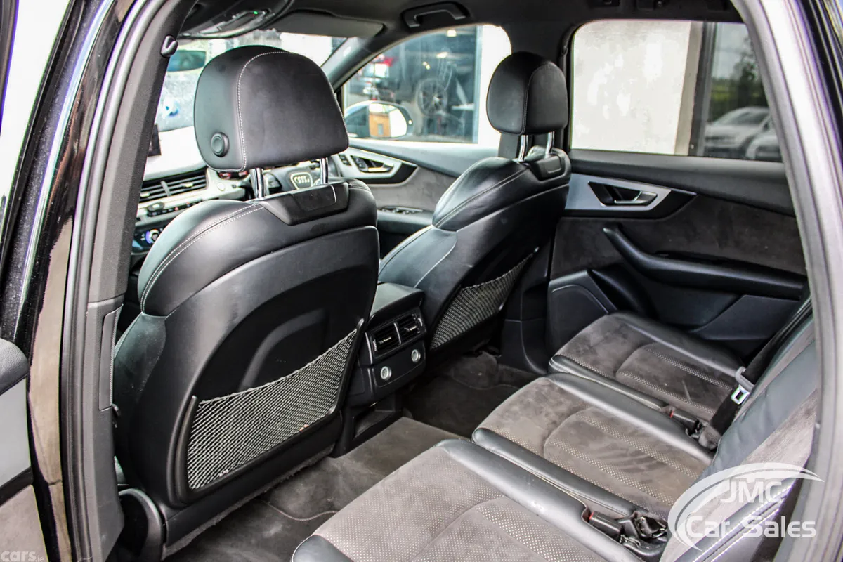 Audi Q7 SUV, Diesel Hybrid, 2019, Black