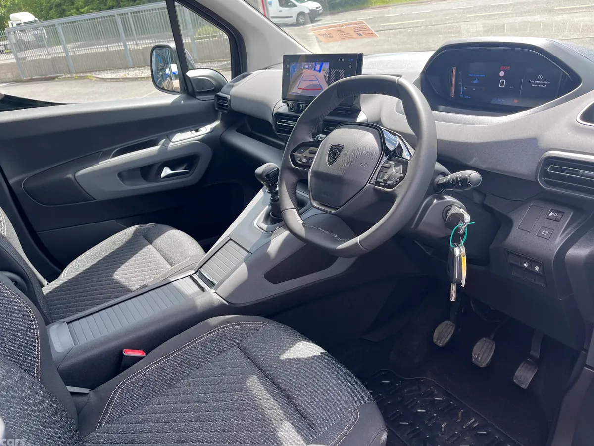 Peugeot Rifter MPV, Diesel, 2026, Silver