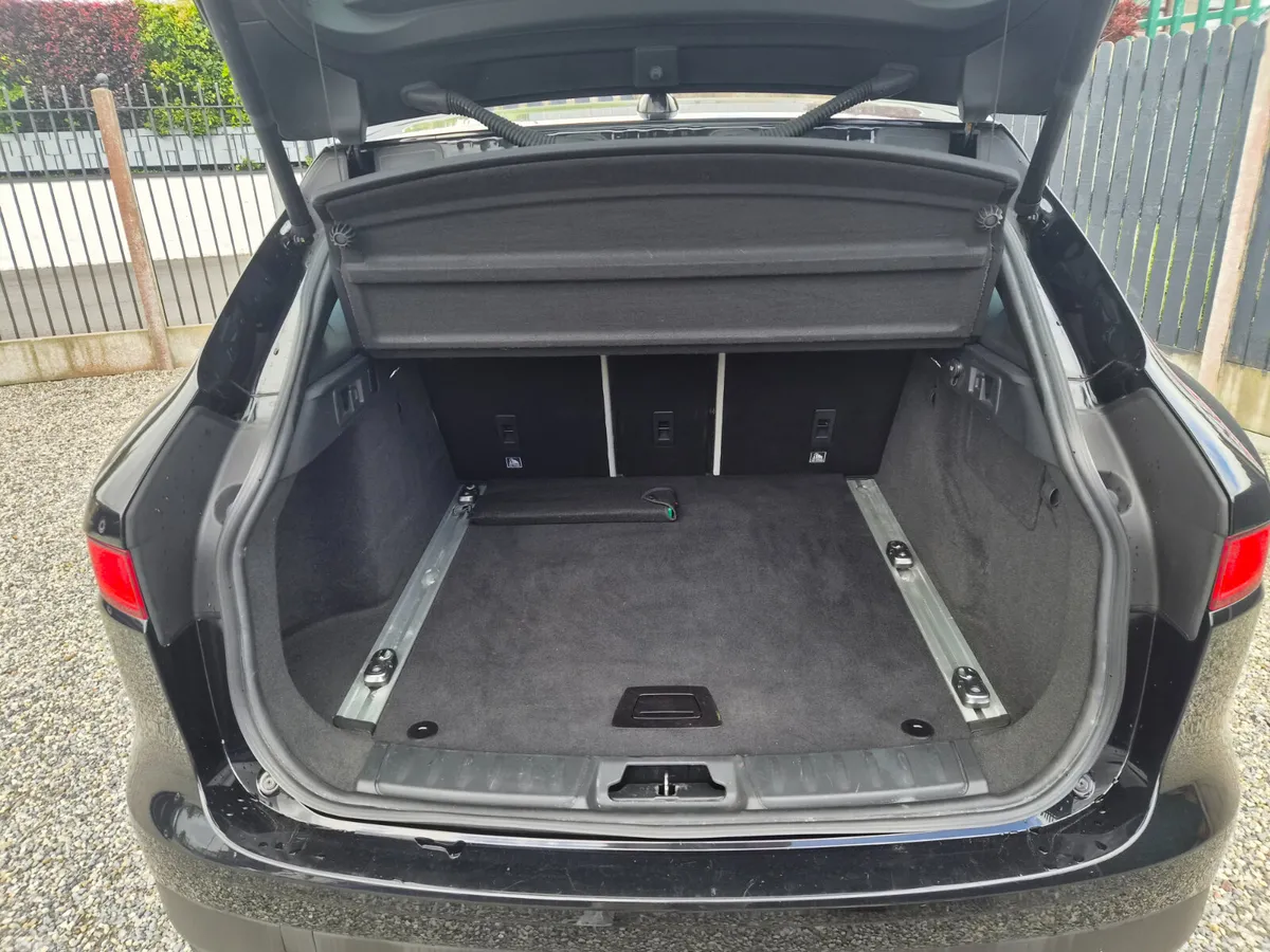 Jaguar F-Pace SUV, Diesel, 2017, Black