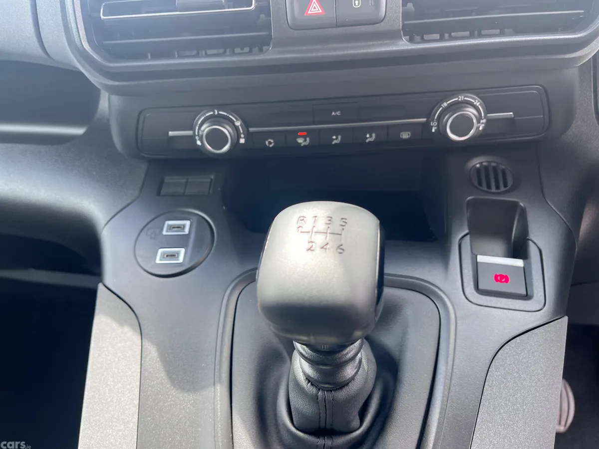 Peugeot Rifter MPV, Diesel, 2026, Silver