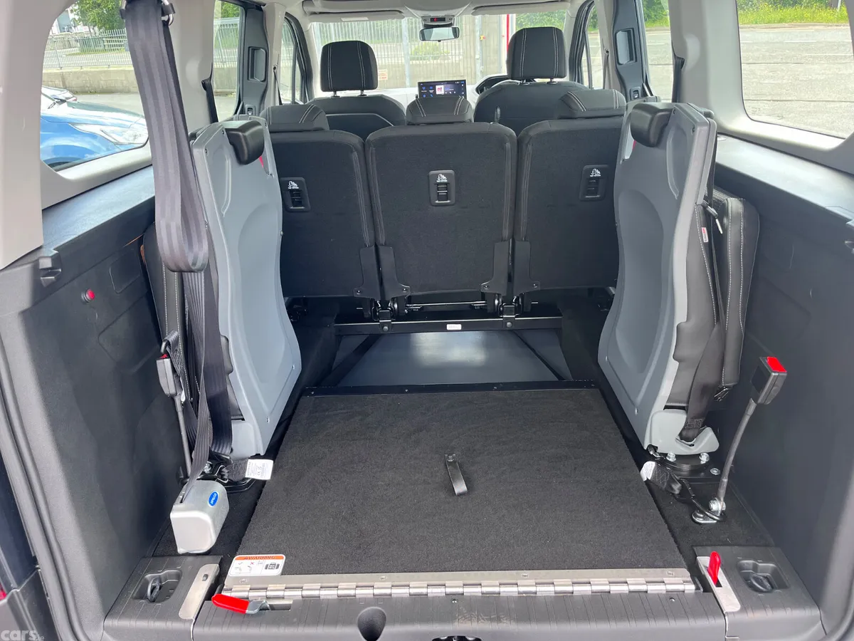 Peugeot Rifter MPV, Diesel, 2026, Silver