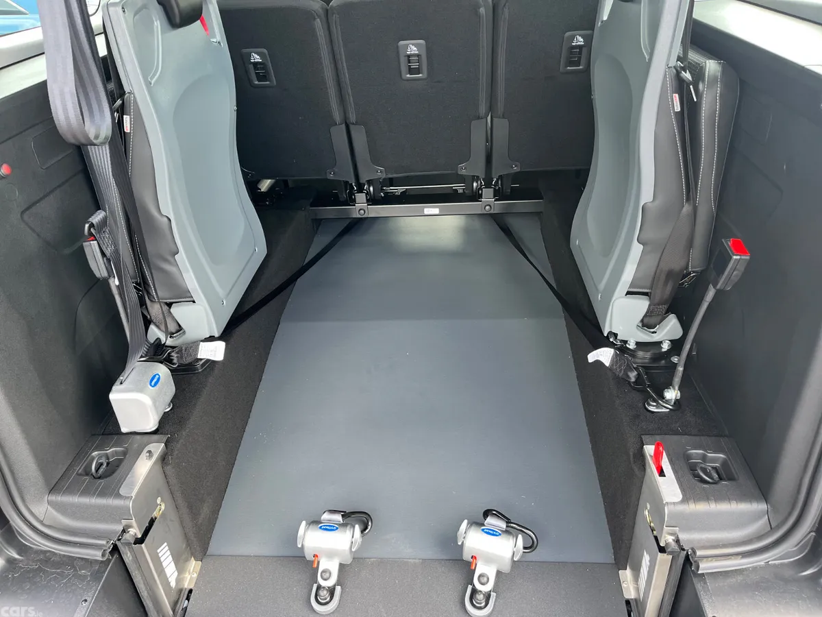 Peugeot Rifter MPV, Diesel, 2026, Silver