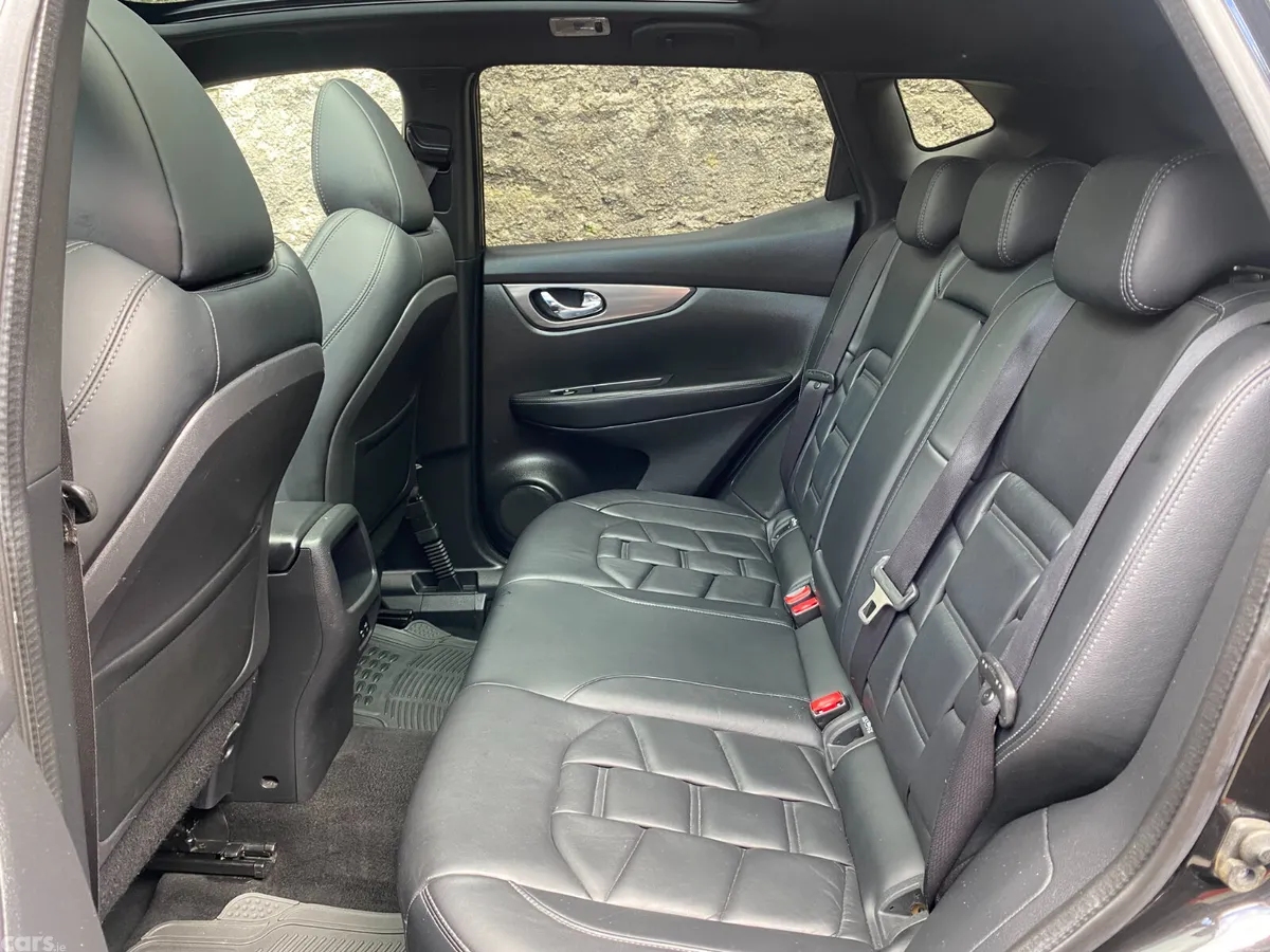 Nissan Qashqai SUV, Diesel, 2020, Black
