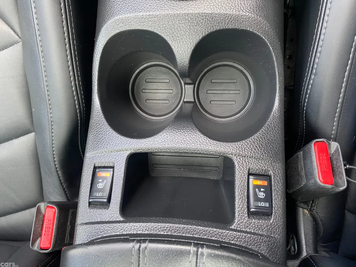 Nissan Qashqai SUV, Diesel, 2020, Black