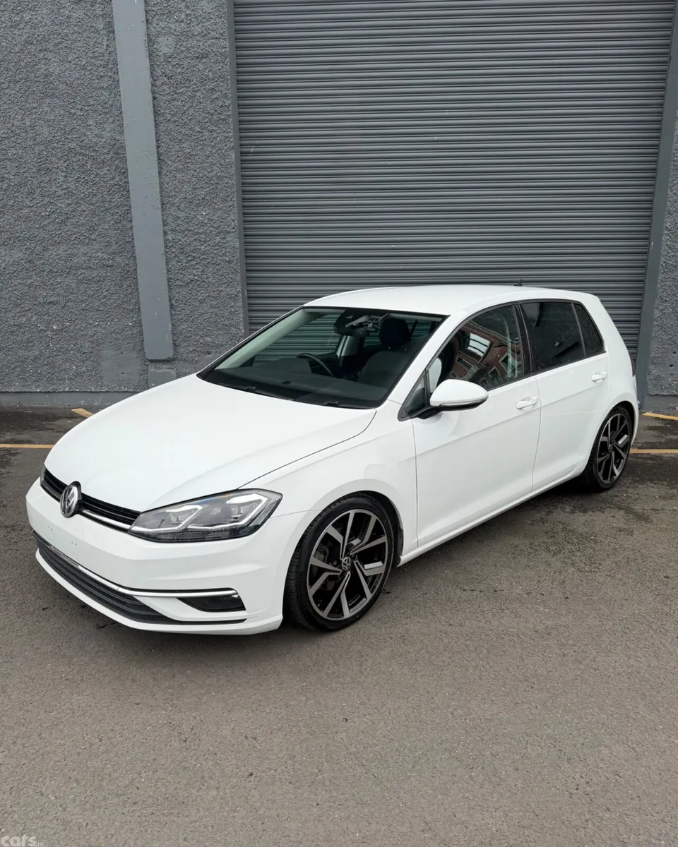Volkswagen Golf Hatchback, Petrol, 2017, White