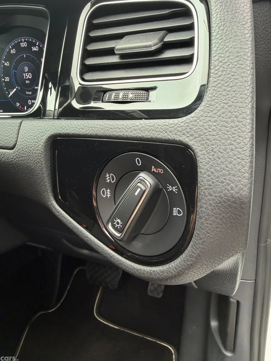 Volkswagen Golf Hatchback, Petrol, 2017, White