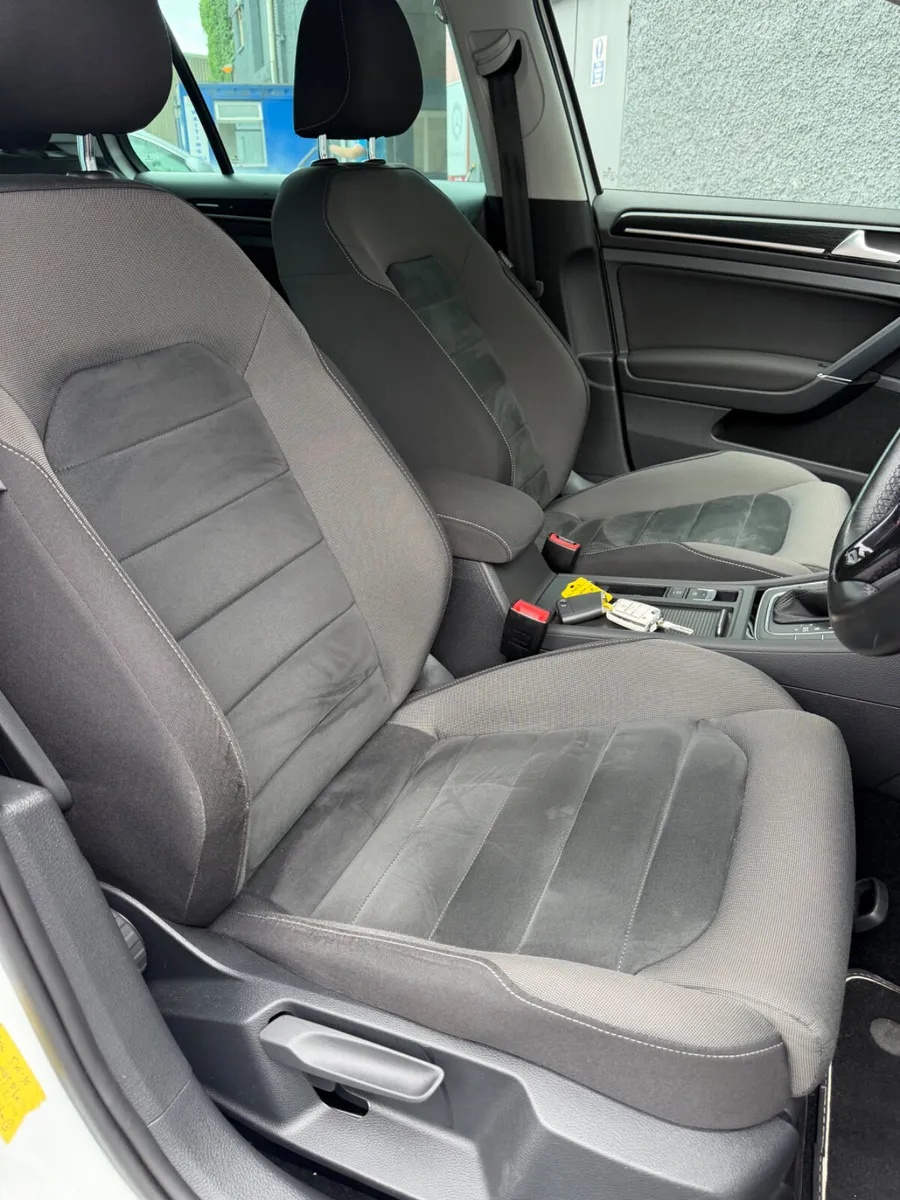 Volkswagen Golf Hatchback, Petrol, 2017, White