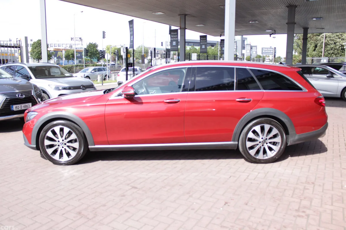 Mercedes-Benz E-Class Estate, Diesel, 2019, Red