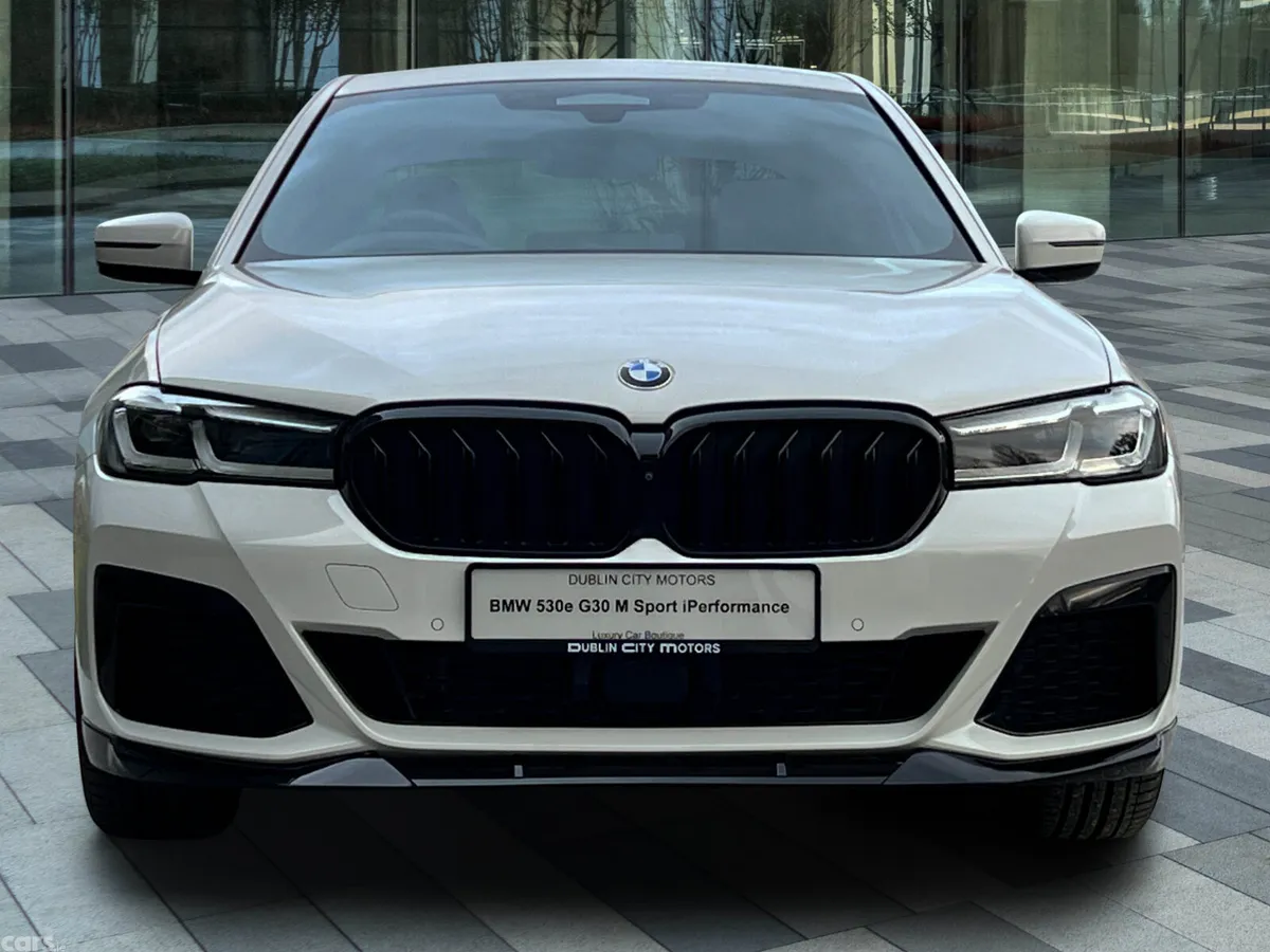 BMW 5-Series Saloon, Petrol Plug-in Hybrid, 2020, White