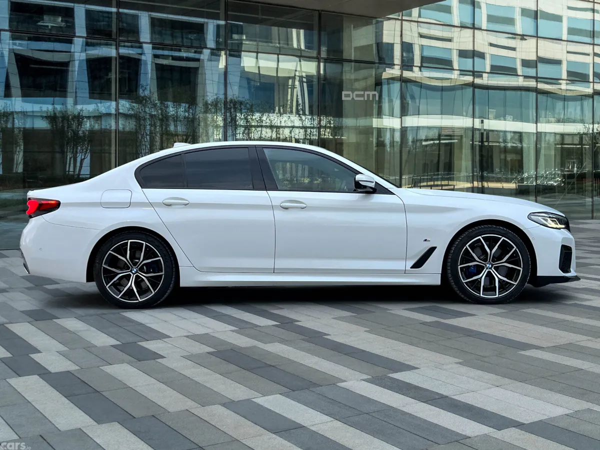 BMW 5-Series Saloon, Petrol Plug-in Hybrid, 2020, White