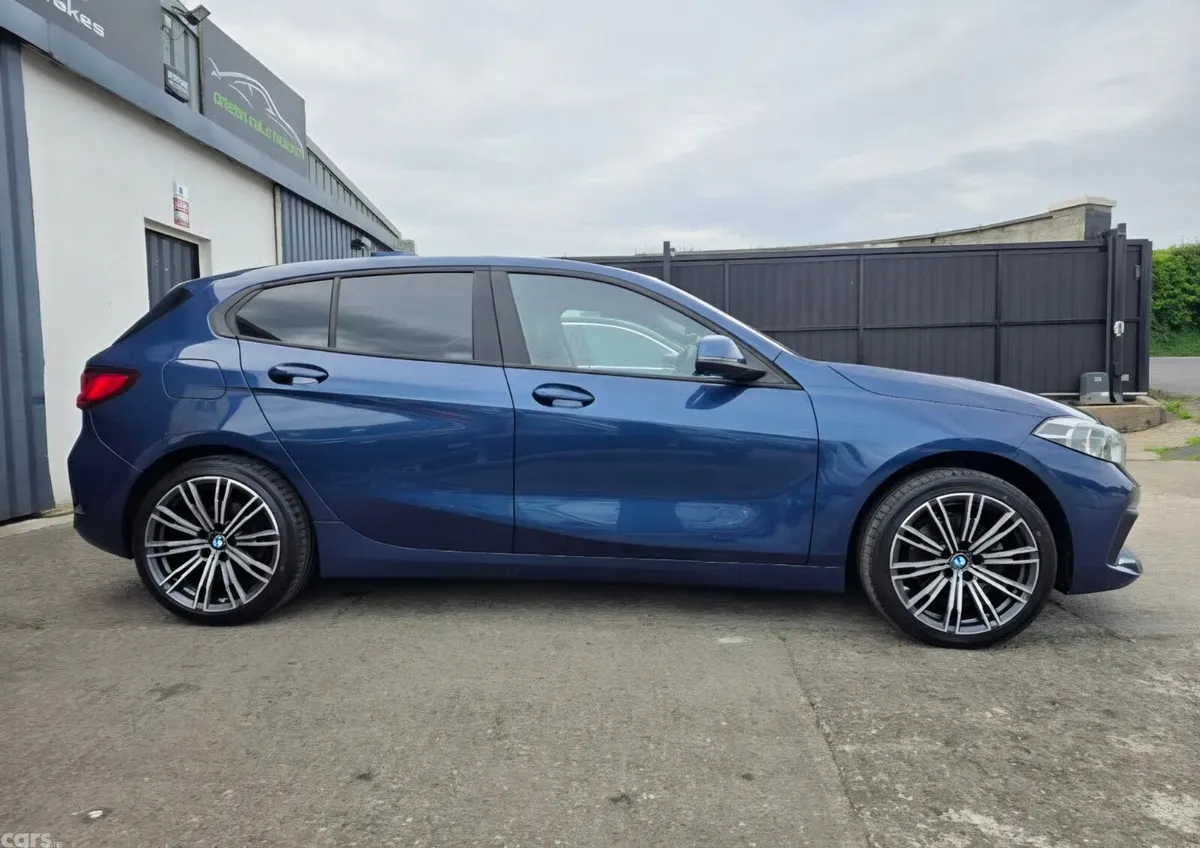 BMW 1-Series Hatchback, Diesel, 2022, Blue