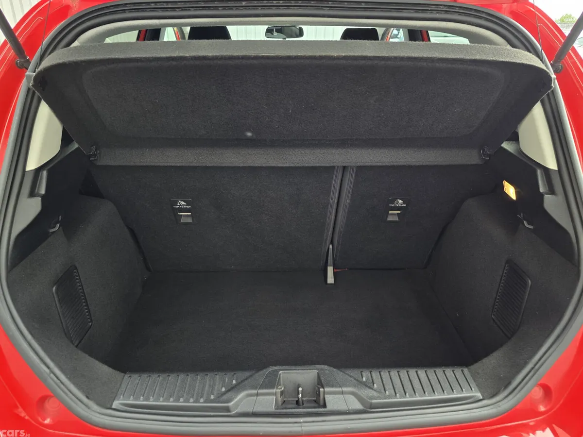 Ford Fiesta Hatchback, Petrol, 2020, Red