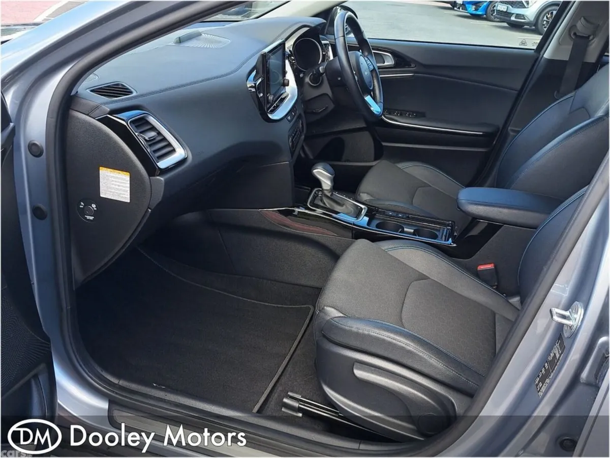 Kia XCeed Hatchback, Petrol Plug-in Hybrid, 2023, Grey