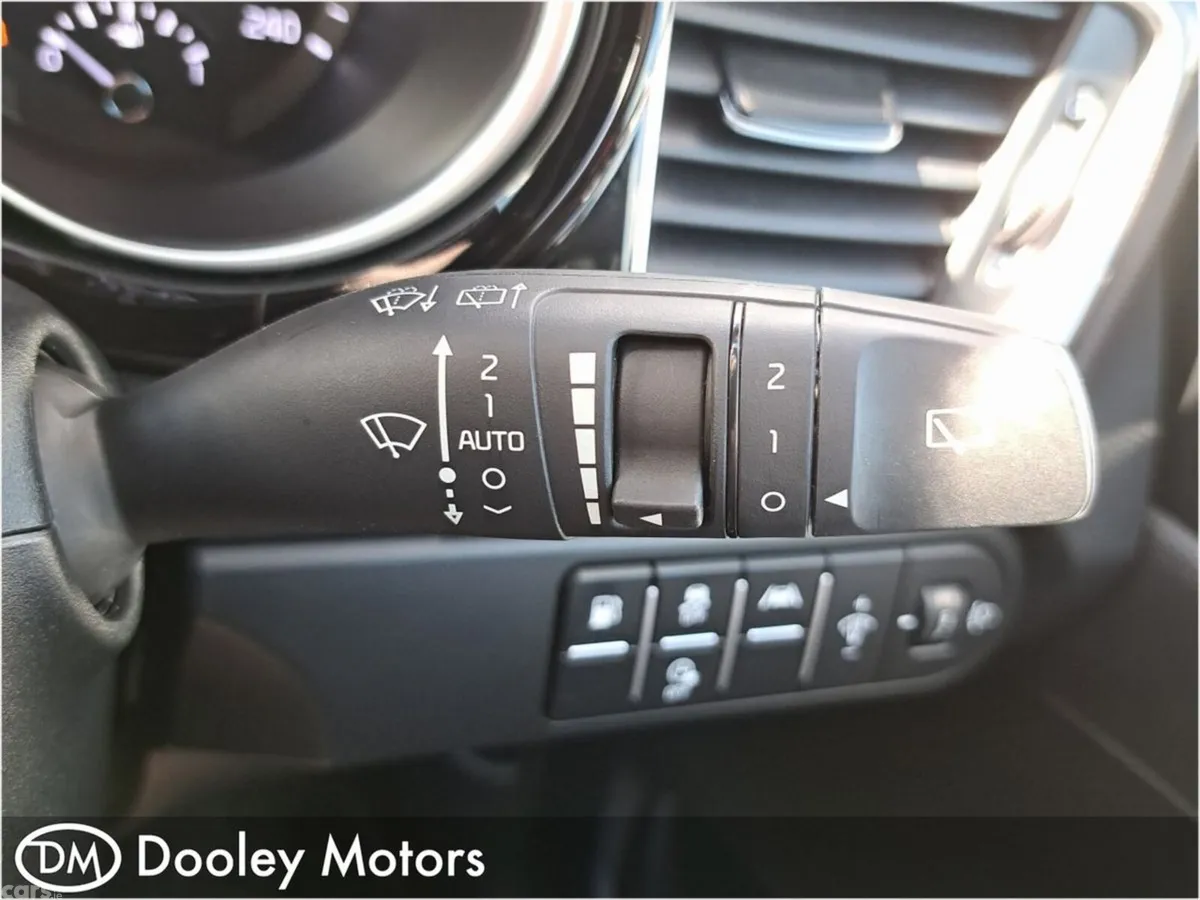 Kia XCeed Hatchback, Petrol Plug-in Hybrid, 2023, Grey