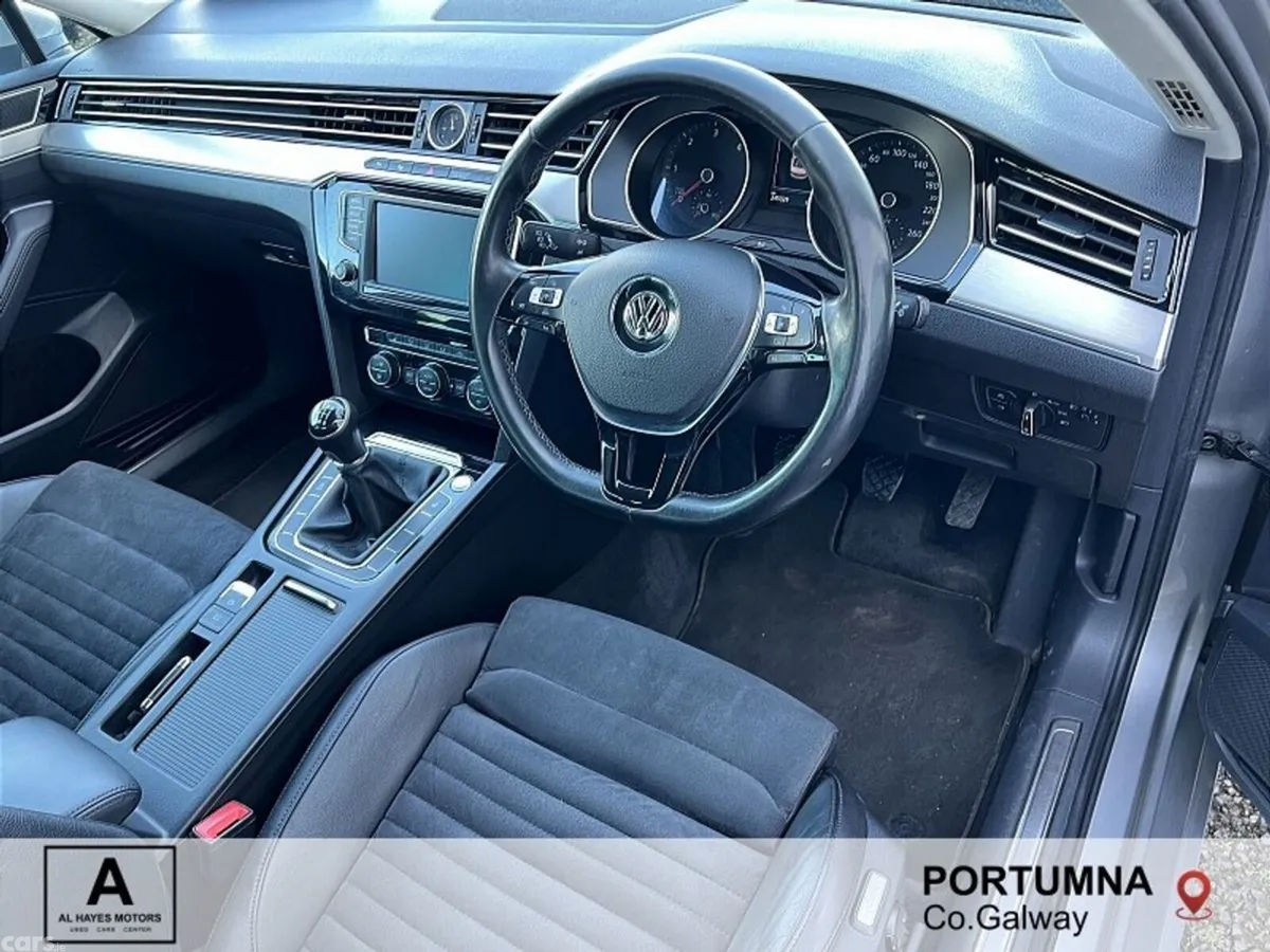 Volkswagen Passat Saloon, Diesel, 2017, Grey