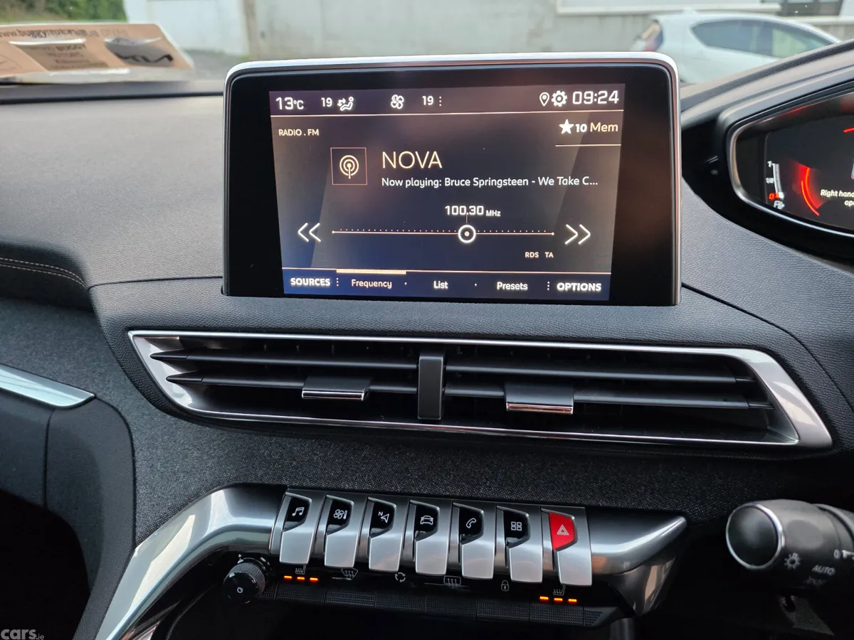 Peugeot 3008 SUV, Diesel, 2020, White