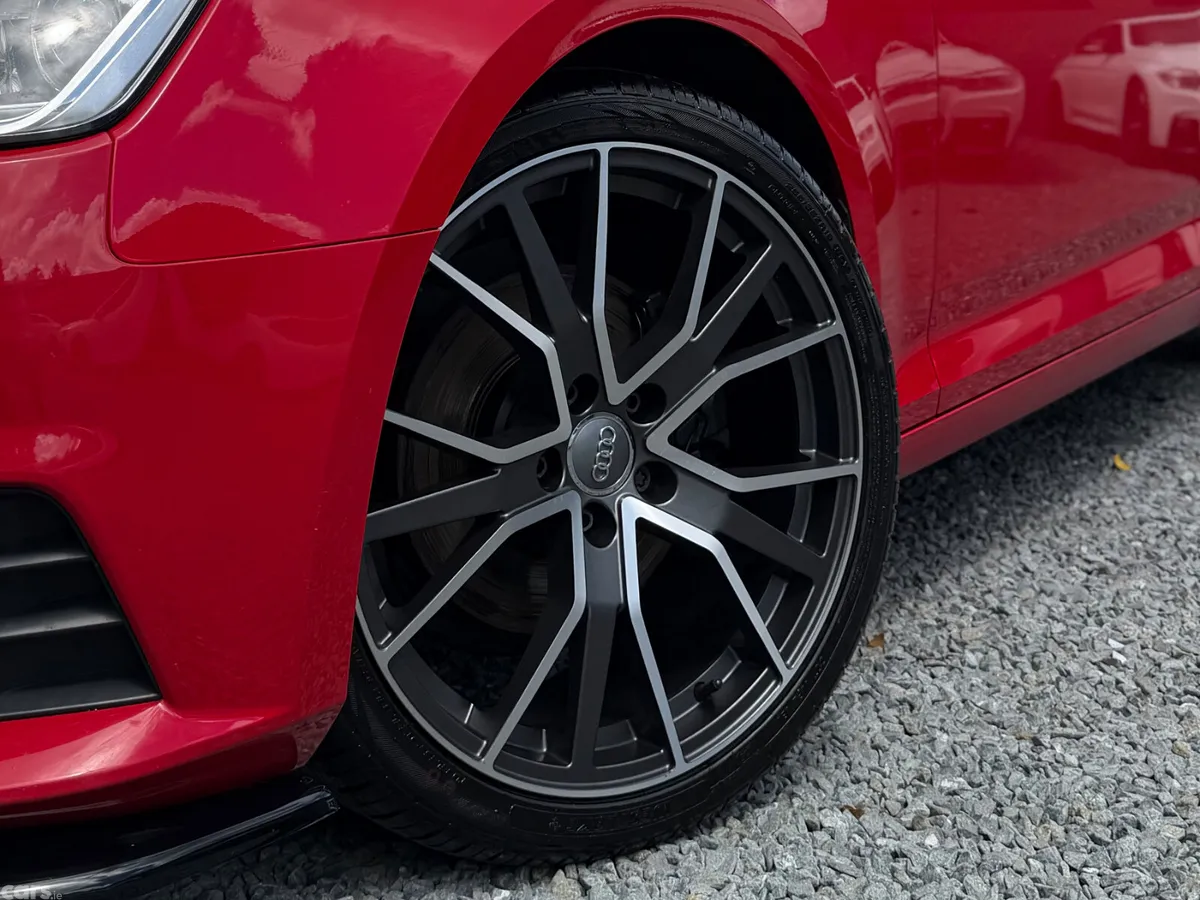 Audi A4 Saloon, Diesel, 2017, Red