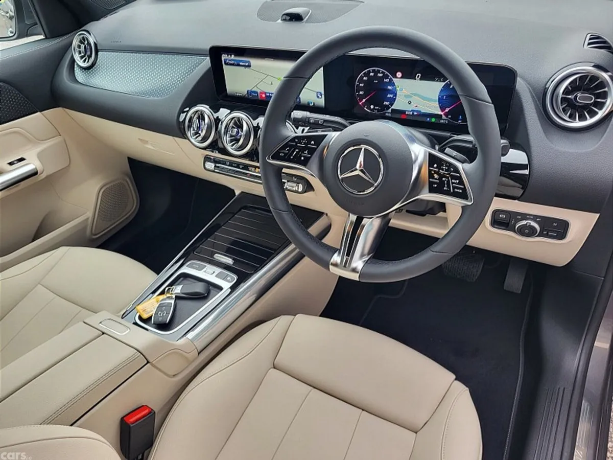 Mercedes-Benz GLA SUV, Diesel, 2027, Grey