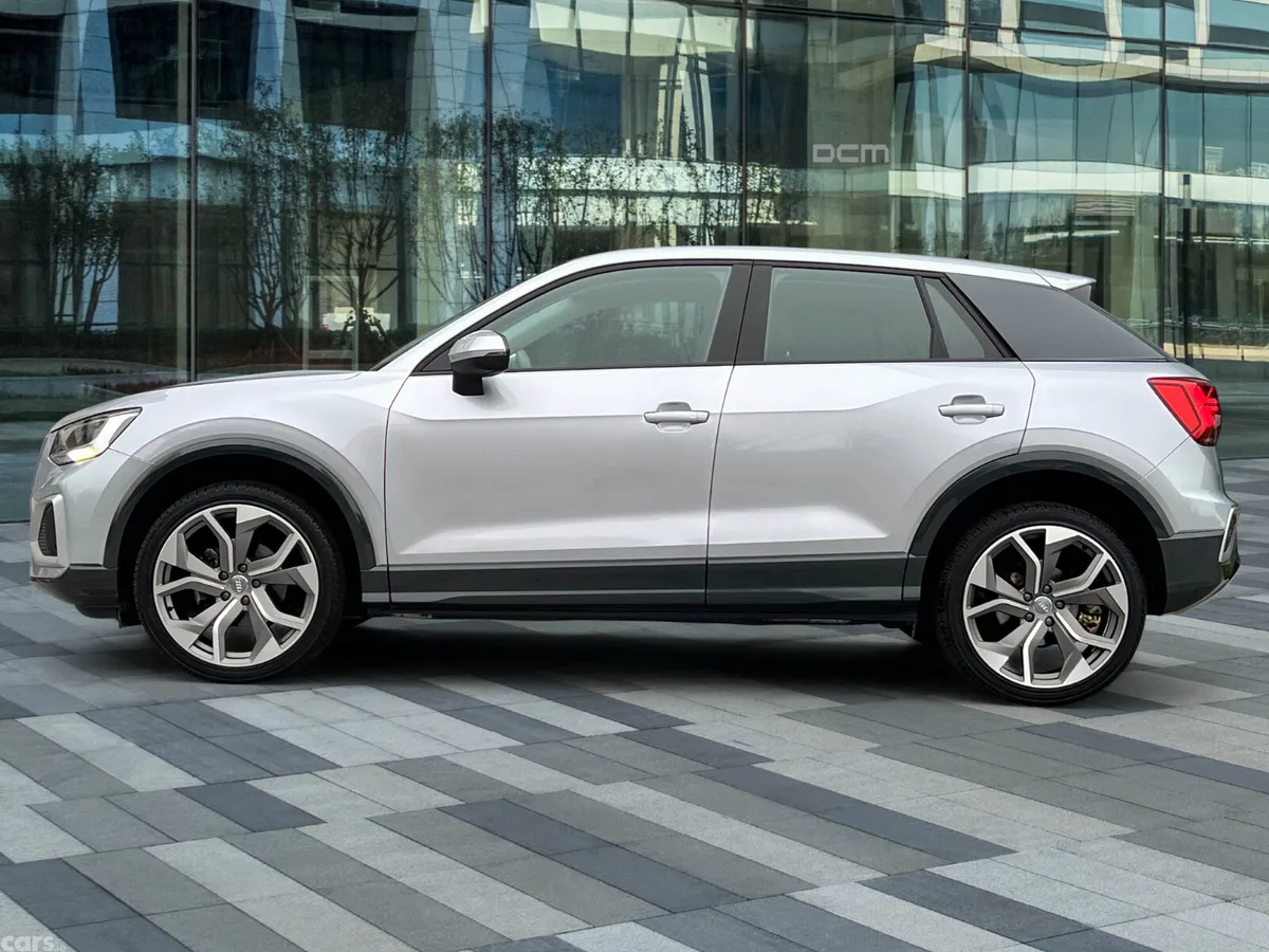 Audi Q2 SUV, Petrol, 2023, Silver