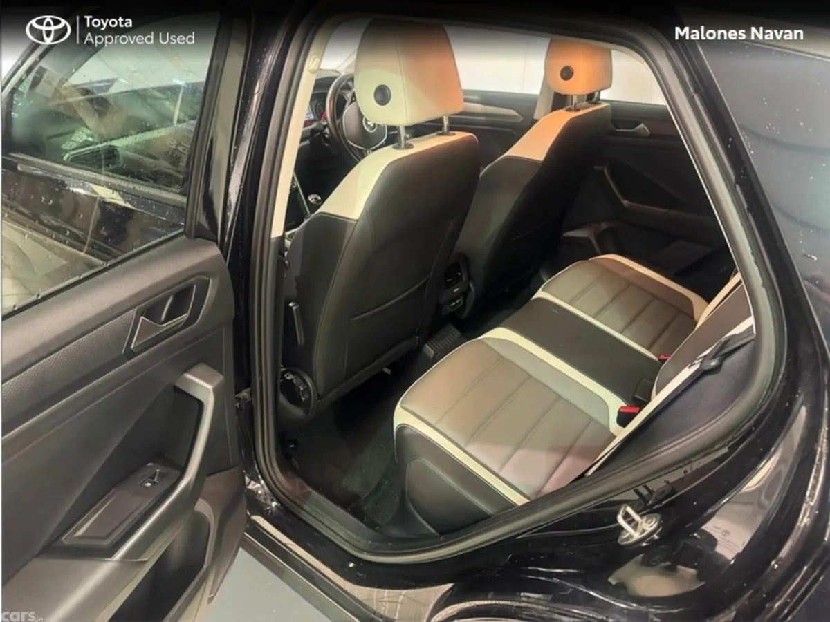Volkswagen T-Roc Estate, Petrol, 2022, Black
