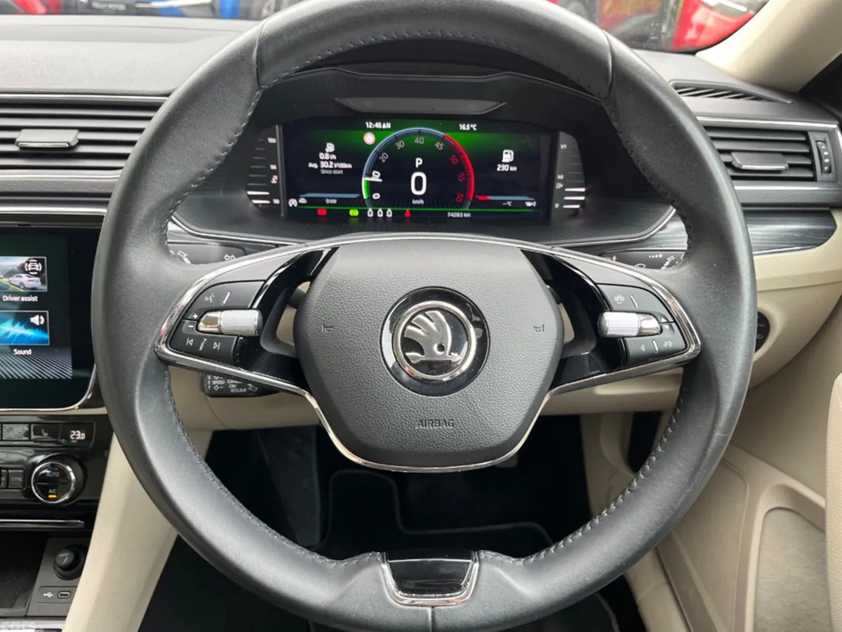 Skoda Superb Hatchback, Diesel, 2024, Blue