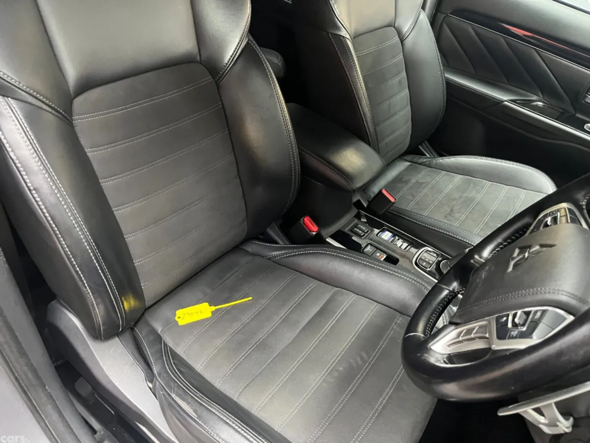 Mitsubishi Outlander Convertible, Petrol Plug-in Hybrid, 2019, Grey