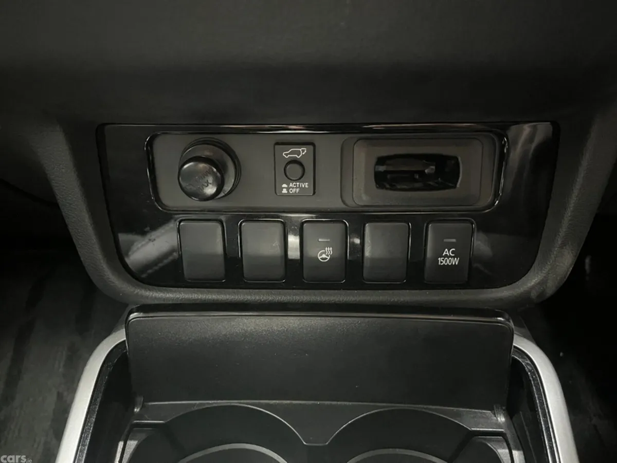 Mitsubishi Outlander Convertible, Petrol Plug-in Hybrid, 2019, Grey