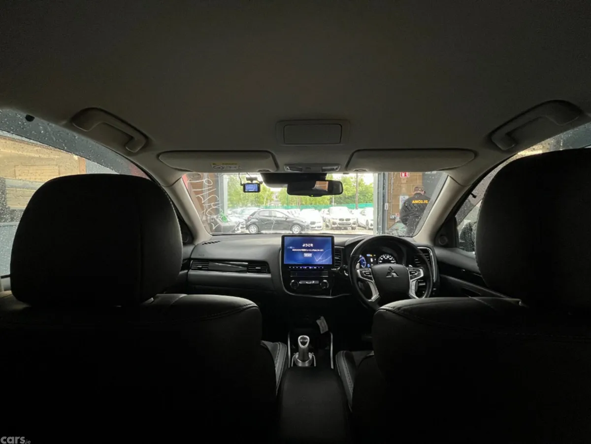 Mitsubishi Outlander Convertible, Petrol Plug-in Hybrid, 2019, Grey