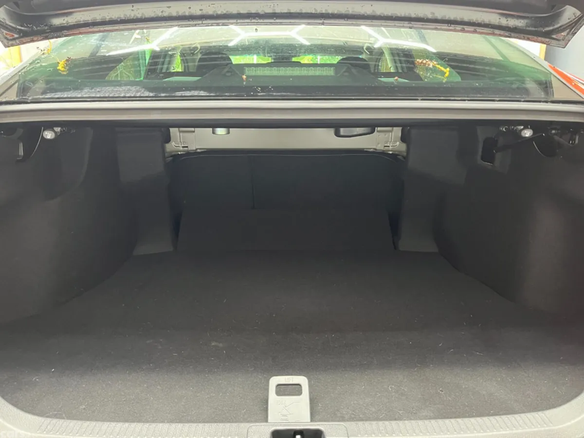 Toyota Camry Saloon, Petrol, 2023, Black