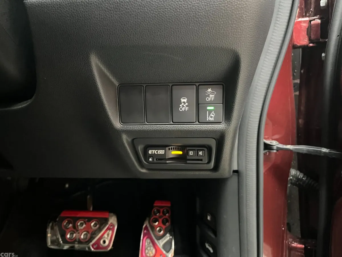 Honda Stepwagon MPV, Petrol Hybrid, 2020, Red