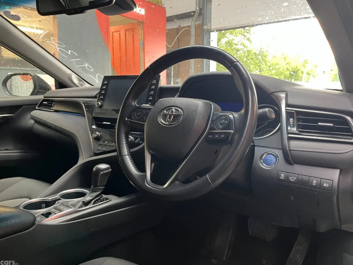 Toyota Camry Saloon, Petrol, 2023, Black