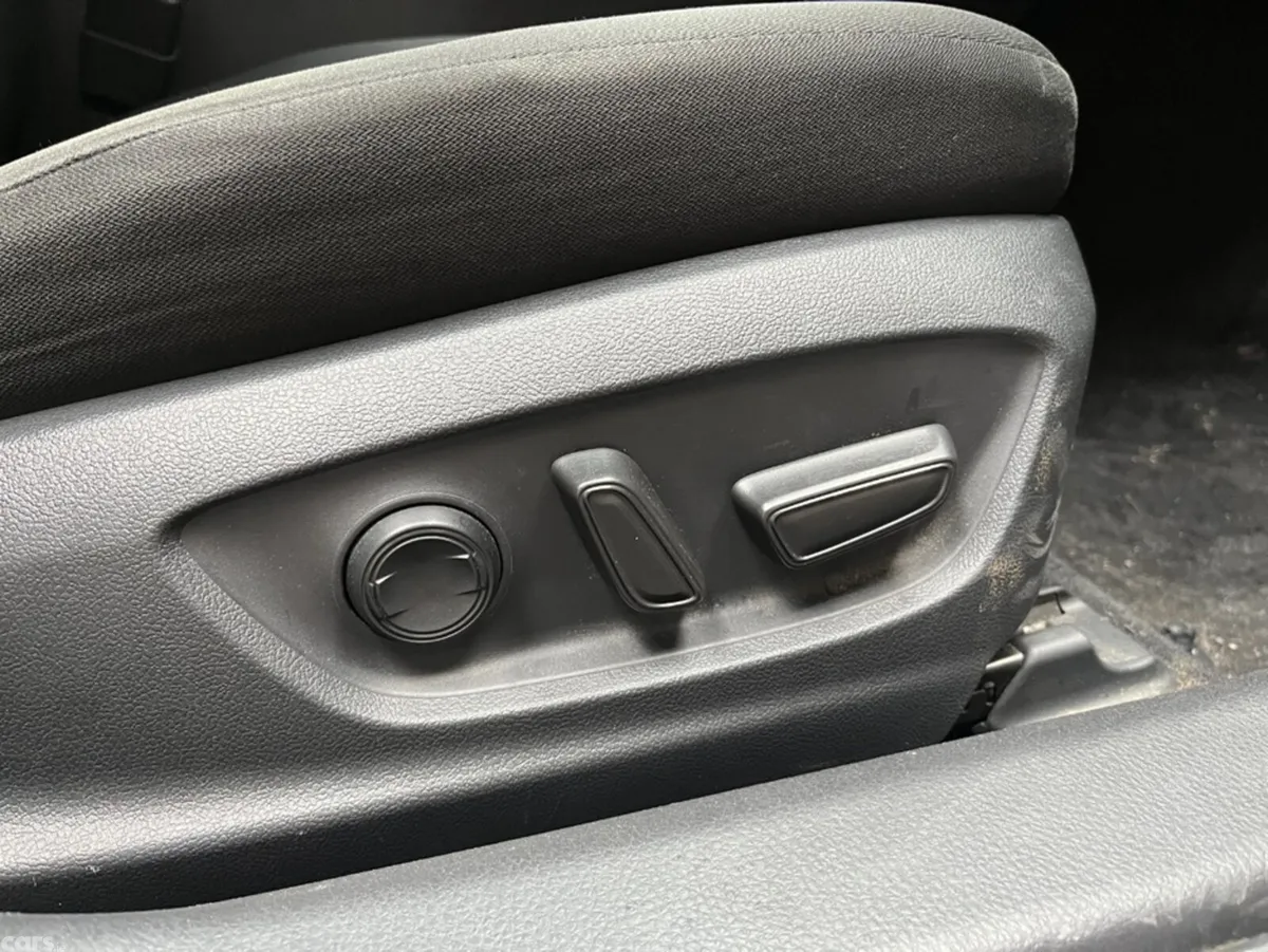 Toyota Camry Saloon, Petrol, 2023, Black