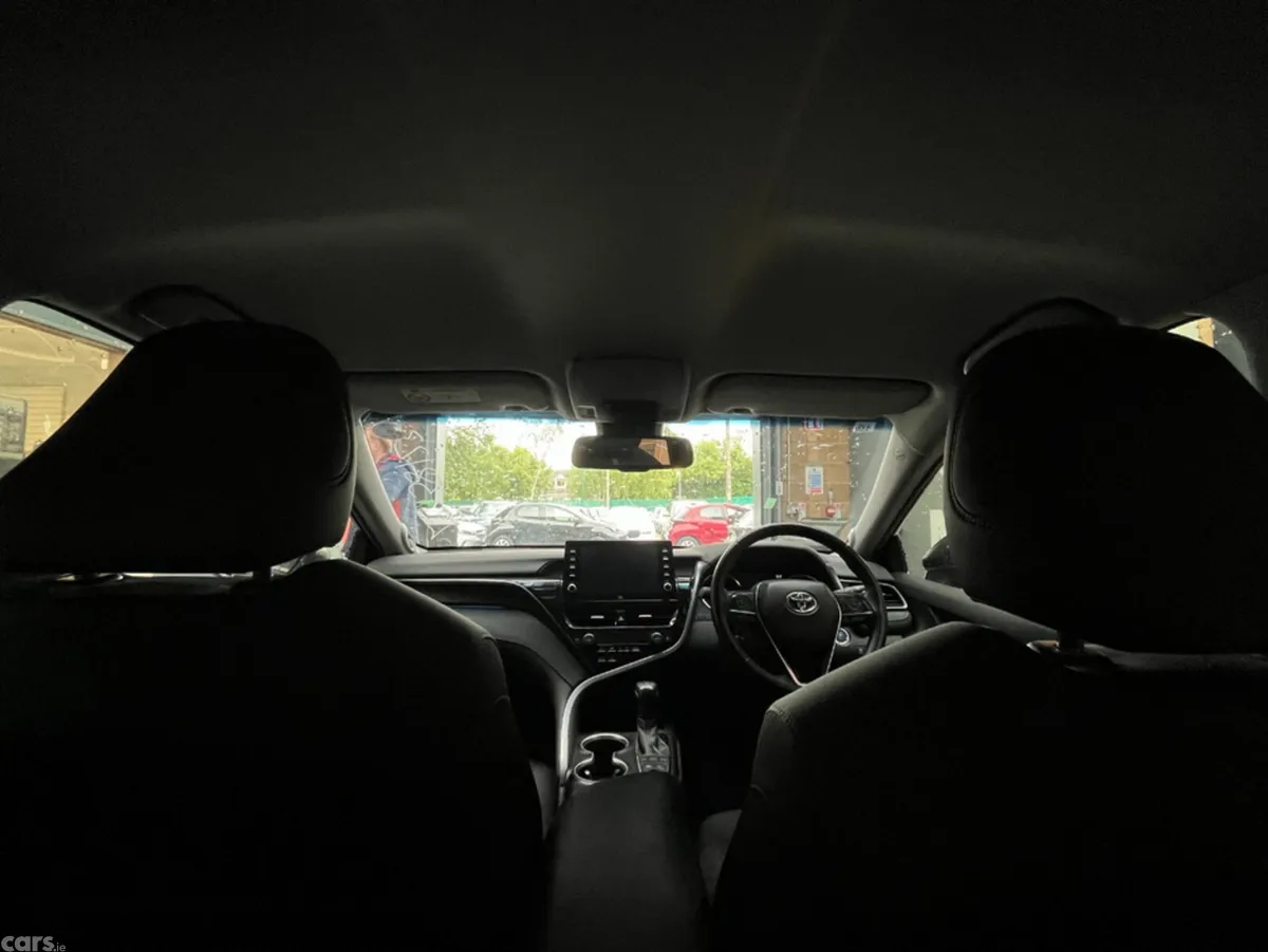 Toyota Camry Saloon, Petrol, 2023, Black