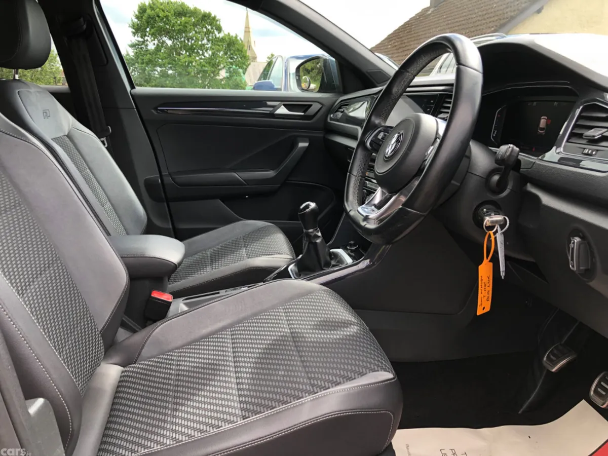 Volkswagen T-Roc SUV, Diesel, 2019, Grey