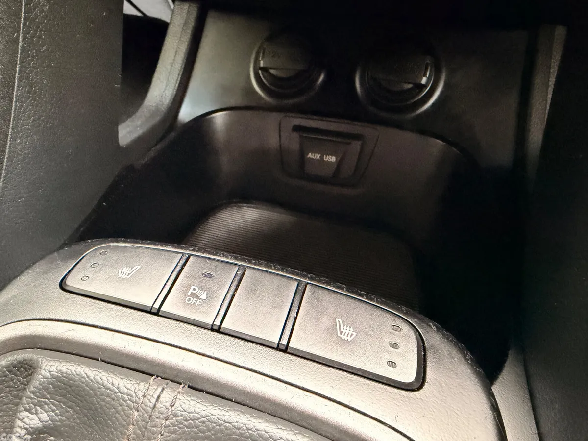 Hyundai Santa Fe SUV, Diesel, 2015, White