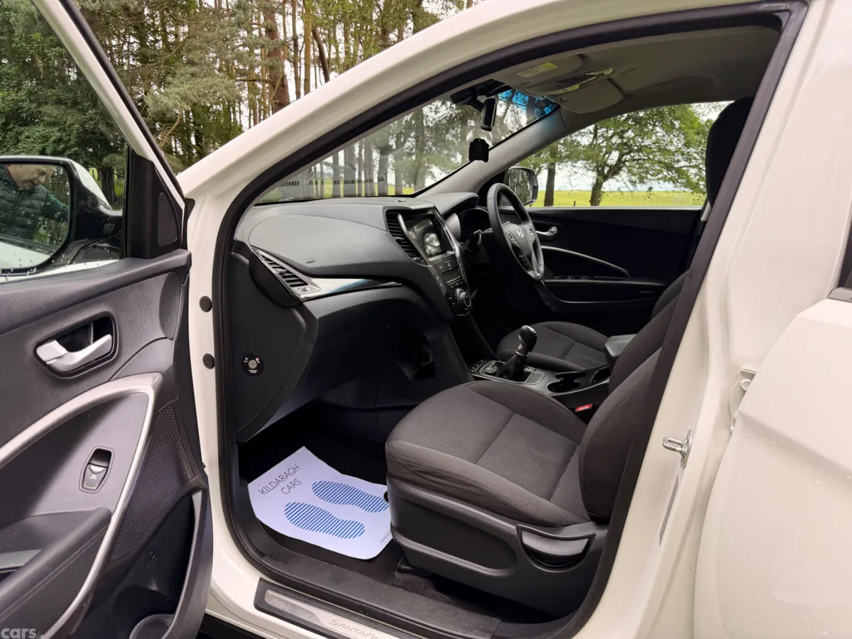 Hyundai Santa Fe SUV, Diesel, 2015, White