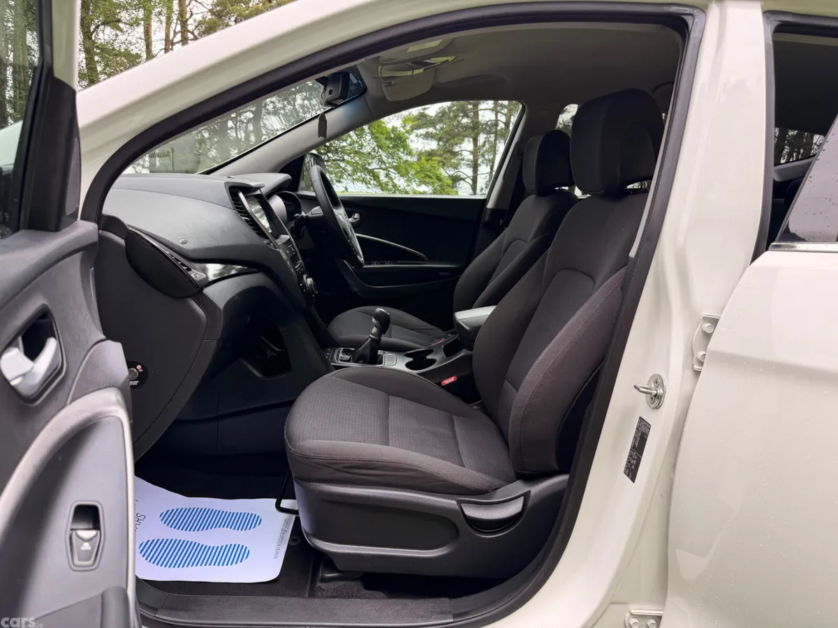 Hyundai Santa Fe SUV, Diesel, 2015, White