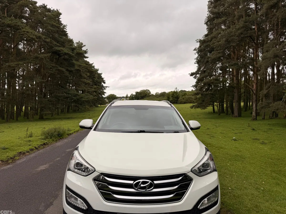 Hyundai Santa Fe SUV, Diesel, 2015, White