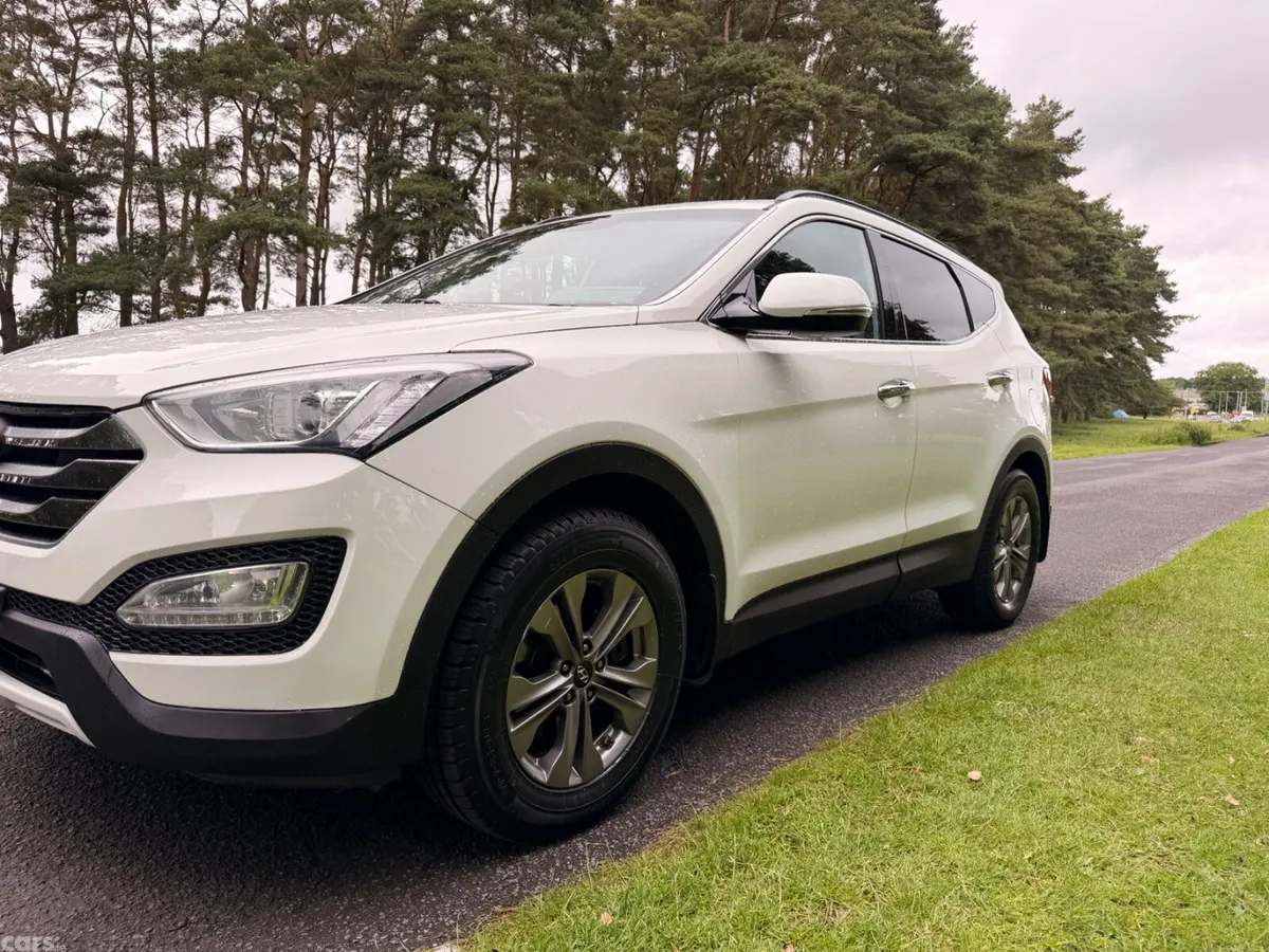 Hyundai Santa Fe SUV, Diesel, 2015, White