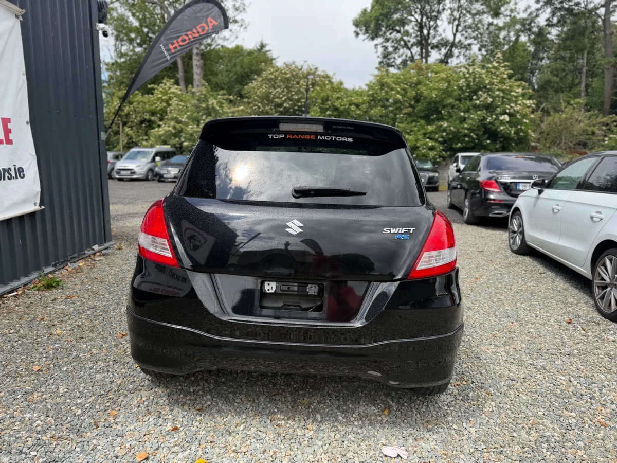 Suzuki Swift Hatchback, Petrol, 2014, Black
