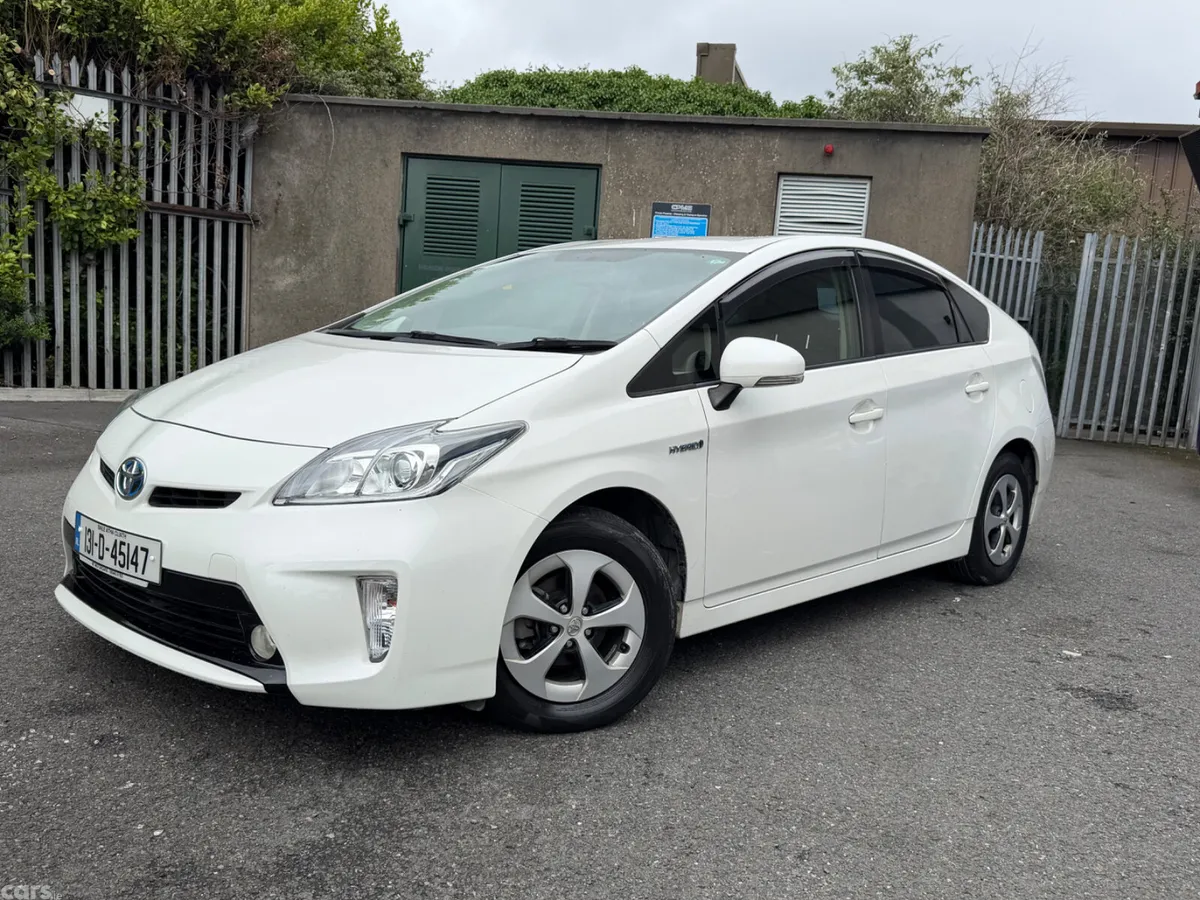 Toyota Prius Hatchback, Petrol, 2013, White