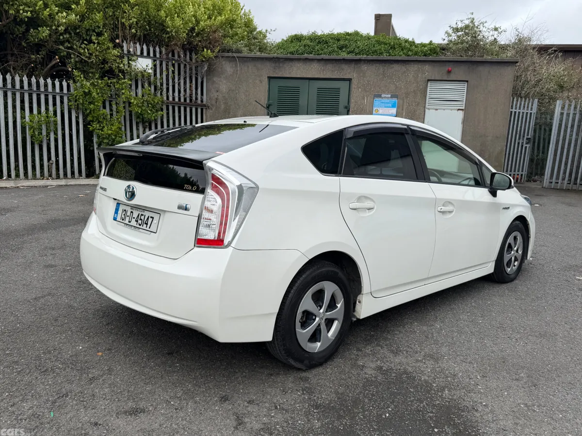 Toyota Prius Hatchback, Petrol, 2013, White