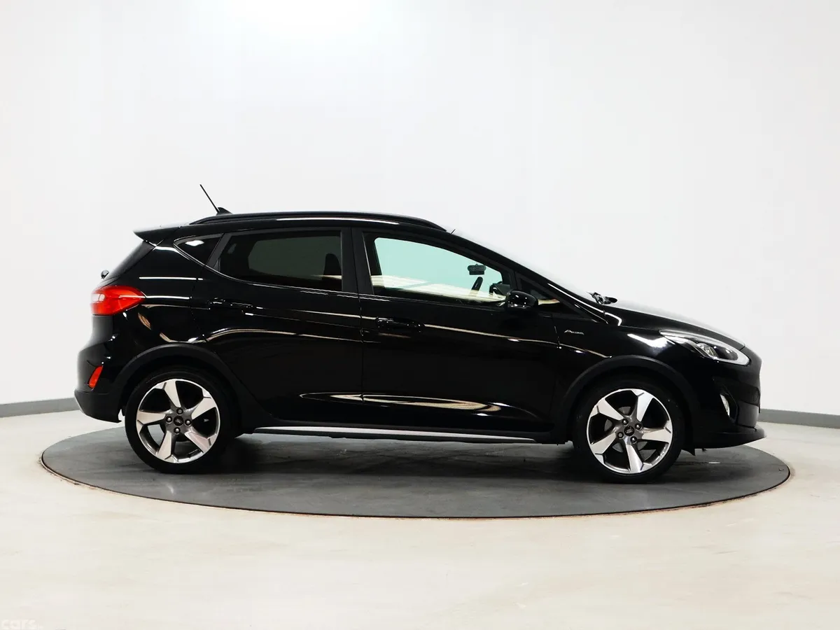 Ford Fiesta Hatchback, Petrol, 2021, Black