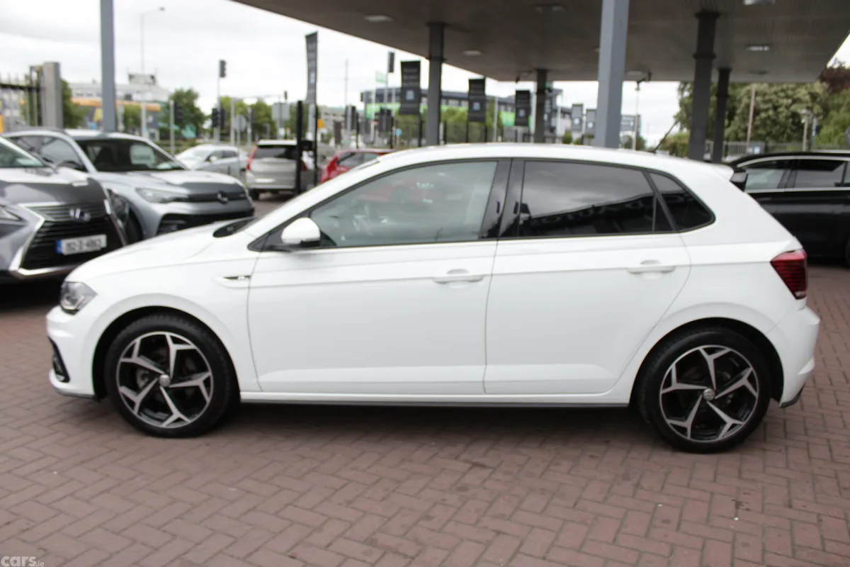 Volkswagen Polo Hatchback, Petrol, 2020, White