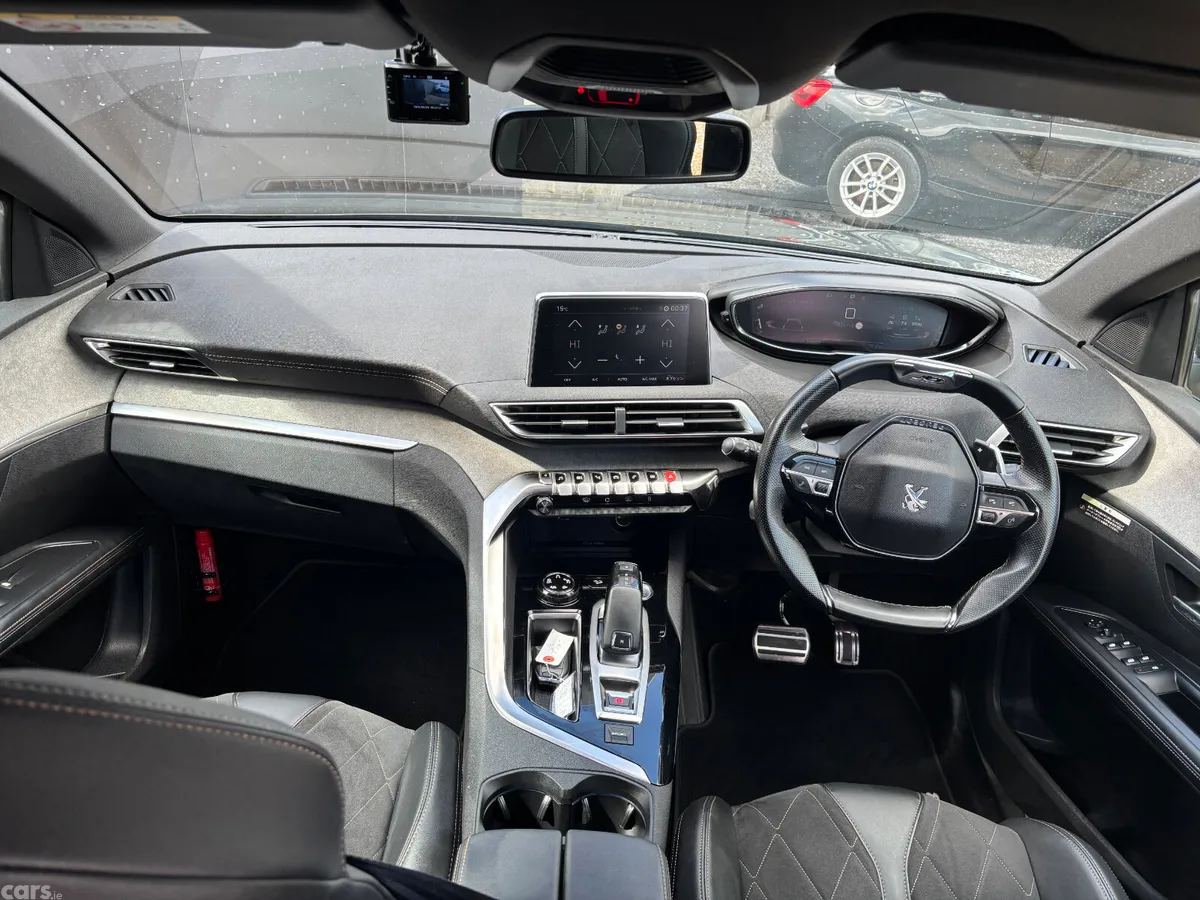 Peugeot 5008 MPV, Diesel, 2019, Grey