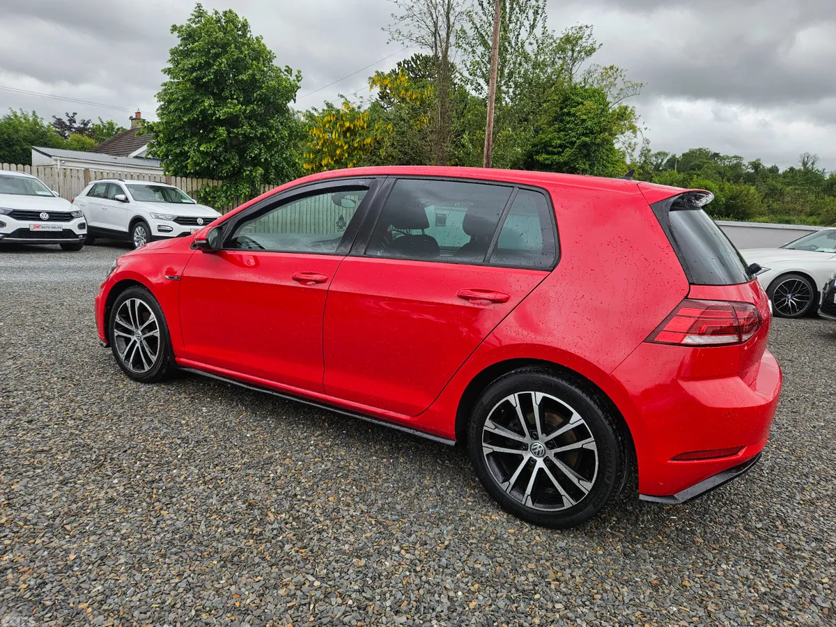 Volkswagen Golf Hatchback, Petrol, 2018, Red